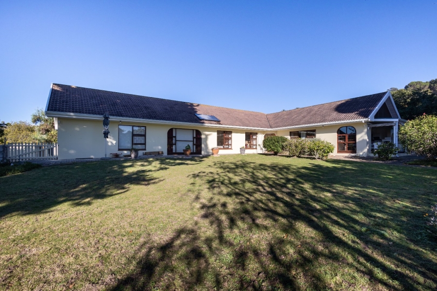 4 Bedroom Property for Sale in Lower Robberg Western Cape
